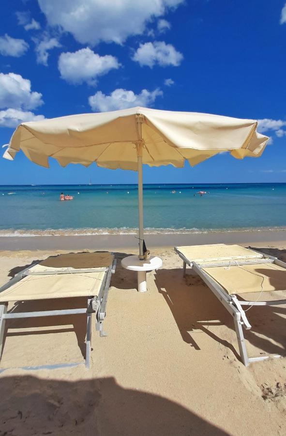 קליארי Elicriso Suites Yenne מראה חיצוני תמונה